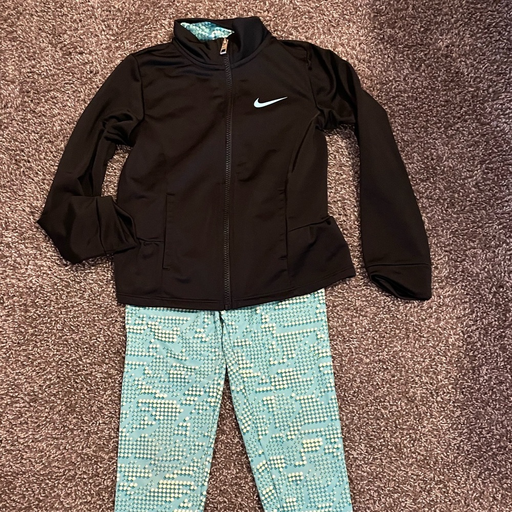Girls Nike 6X/L jacket/pants set